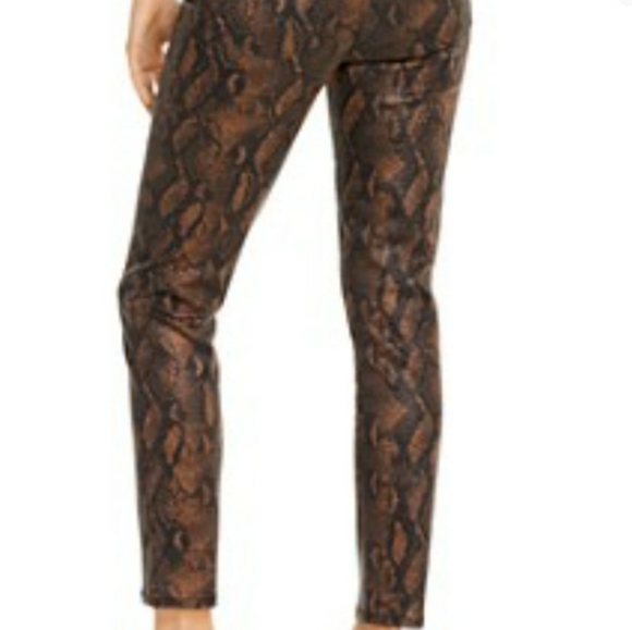 🌸 Just In! Mid Rise Jean's - Picture 13 of 13